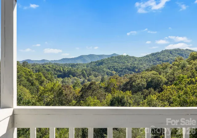 Photo 4 of Single family home for sale at 6275 Bryson City Rd, Franklin, NC 28734 | MLS# 4431014 | Listing updated on 2026-10-03