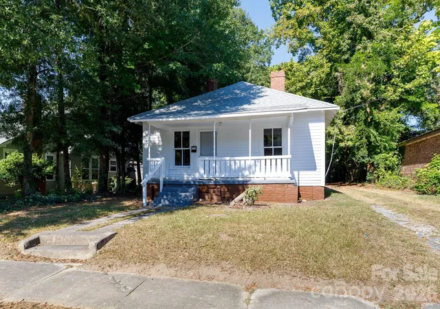 Photo 1 of Single family home for sale at 316 S Stonewall Ave, Rock Hill, SC 29730 | MLS# 4431020 | Listing updated on 2026-10-03