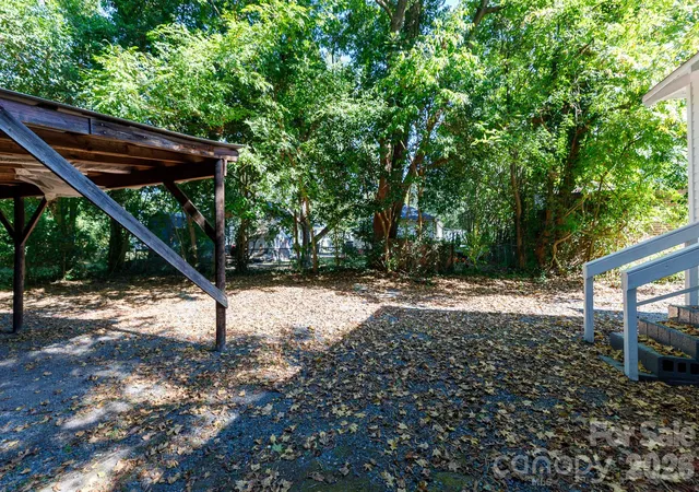 Photo 3 of Single family home for sale at 316 S Stonewall Ave, Rock Hill, SC 29730 | MLS# 4431020 | Listing updated on 2026-10-03