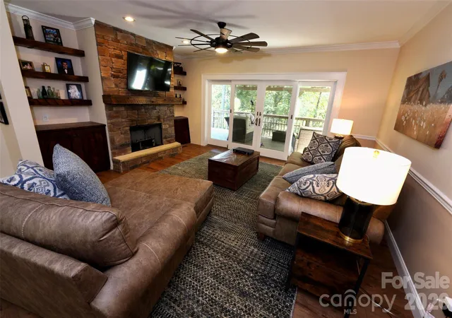 Photo 4 of Single family home for sale at 525 Silent Acres Rd, Waynesville, NC 28785 | MLS# 4431021 | Listing updated on 2026-10-08
