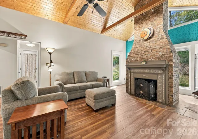 Photo 3 of Single family home for sale at 14 Cambridge Dr, Candler, NC 28715 | MLS# 4431024 | Listing updated on 2026-10-04