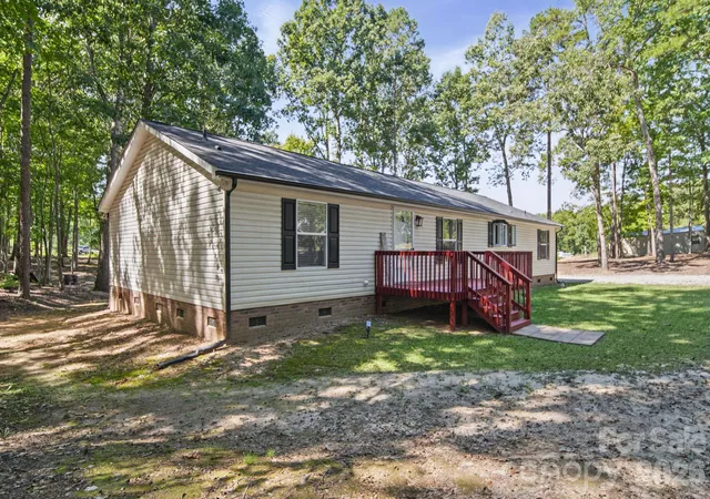 Single family home for sale at 2219 Wade Funderburk Rd, Pageland, SC 29728 | MLS# 4431026