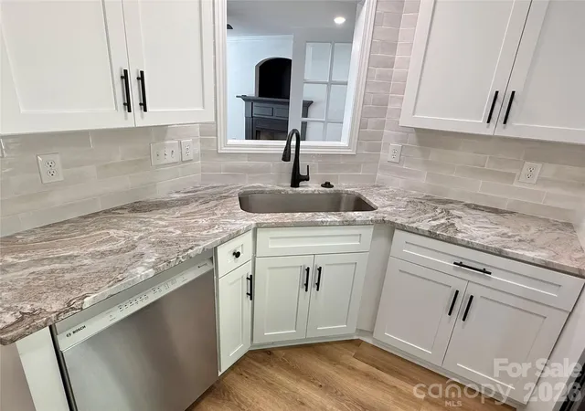 Photo 2 of Single family home for sale at 2030 Ellison Dr, Rock Hill, SC 29730 | MLS# 4431033 | Listing updated on 2026-10-05