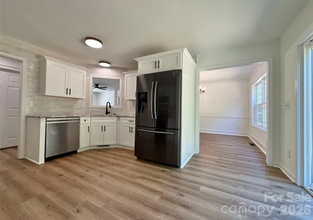Photo 3 of Single family home for sale at 2030 Ellison Dr, Rock Hill, SC 29730 | MLS# 4431033 | Listing updated on 2026-10-05