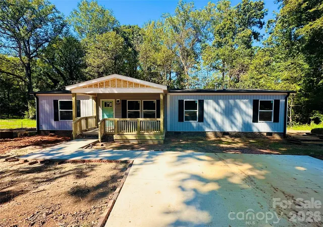 Photo 1 of Single family home for sale at 514 Summerow Rd, Stanley, NC 28164 | MLS# 4431037 | Listing updated on 2026-10-07