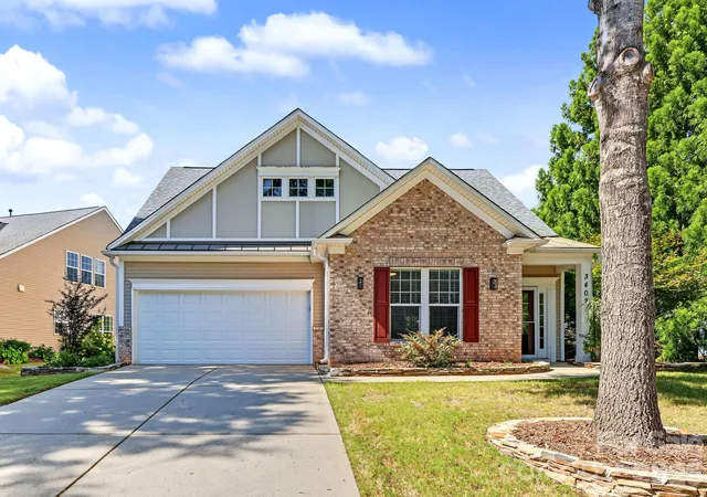 Photo 1 of Single family home for sale at 3402 Darlington Rd, Matthews, NC 28105 | MLS# 4431042 | Listing updated on 2026-10-08