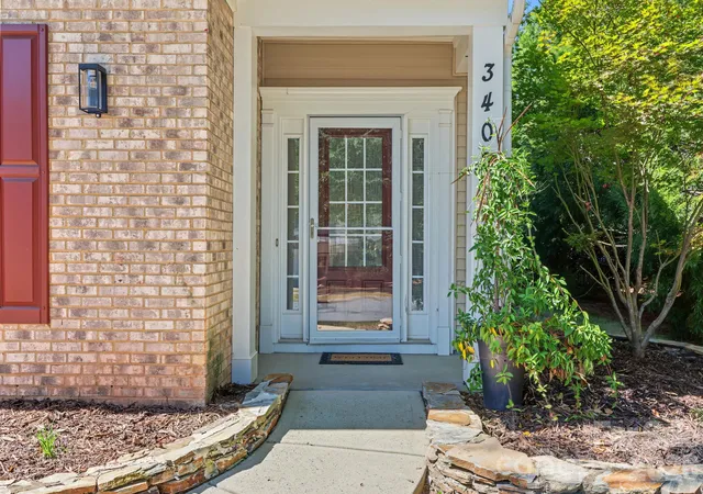 Photo 4 of Single family home for sale at 3402 Darlington Rd, Matthews, NC 28105 | MLS# 4431042 | Listing updated on 2026-10-08