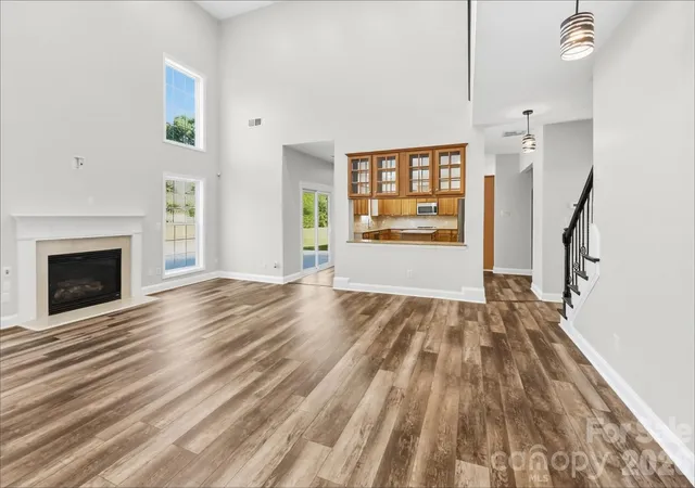 Photo 3 of Sale Pending at 13605 Porter Crk Rd, Charlotte, NC 28262 | MLS# 4431043 | Listing updated on 2026-10-05