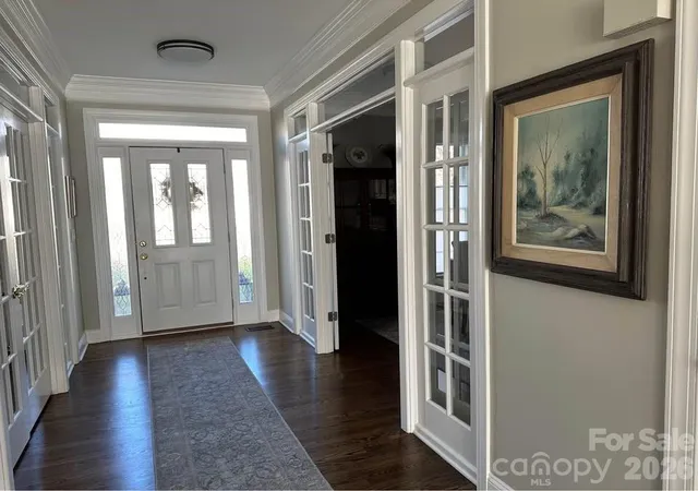 Photo 3 of Single family home for sale at 20107 N Cove Rd, Cornelius, NC 28031 | MLS# 4431051 | Listing updated on 2026-10-04