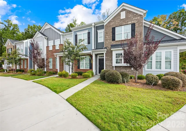 Photo 1 of Townhouse for sale at 610 Sweet Bonnie Ln, Belmont, NC 28012 | MLS# 4431055 | Listing updated on 2026-10-15