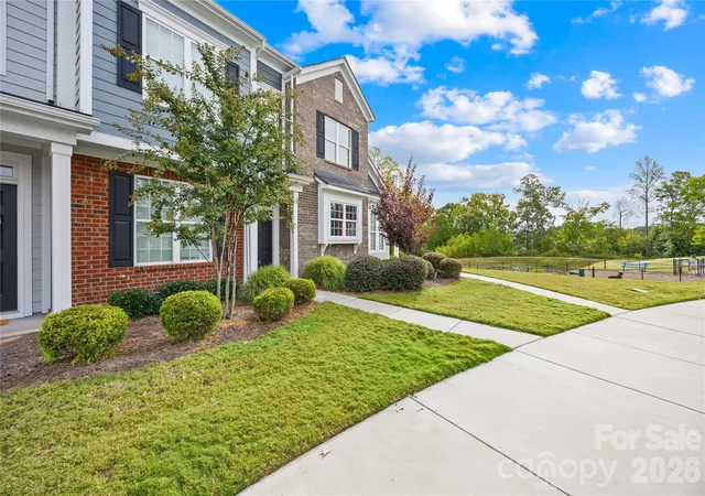 Photo 2 of Townhouse for sale at 610 Sweet Bonnie Ln, Belmont, NC 28012 | MLS# 4431055 | Listing updated on 2026-10-15