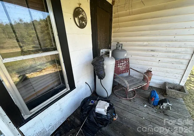 Photo 4 of Sale Pending at 2635 Lower Gabriels Crk Rd, Mars Hill, NC 28754 | MLS# 4431061 | Listing updated on 2026-10-06