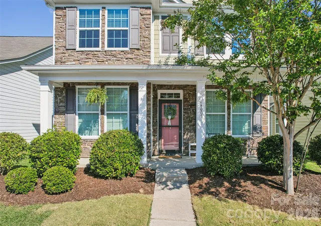Photo 3 of Single family home for sale at 14007 Helen Benson Blvd, Davidson, NC 28036 | MLS# 4431077 | Listing updated on 2026-10-09