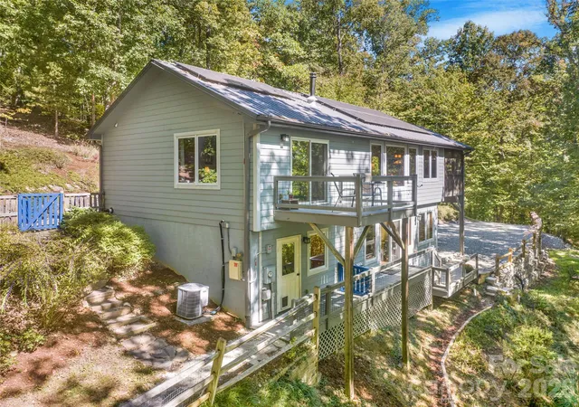 Photo 1 of Single family home for sale at 115 Laurel Wood Dr, Mars Hill, NC 28754 | MLS# 4431079 | Listing updated on 2026-10-08