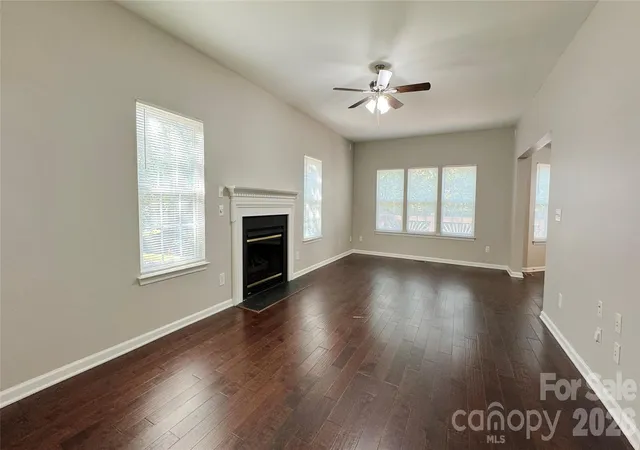 Photo 4 of Single family home for sale at 13611 Toka Ct, Huntersville, NC 28078 | MLS# 4431080 | Listing updated on 2026-10-03