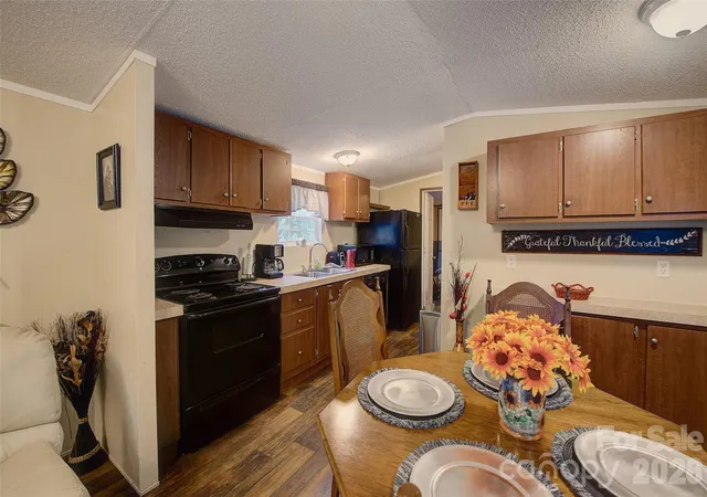 Photo 4 of Single family home for sale at 120 Ed Young Rd, Burnsville, NC 28714 | MLS# 4431084 | Listing updated on 2026-10-03