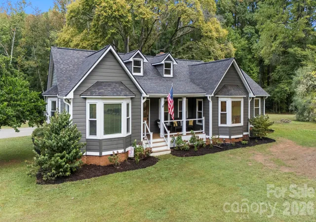 Photo 1 of Single family home for sale at 10930 Beatties Frd Rd, Huntersville, NC 28078 | MLS# 4431086 | Listing updated on 2026-10-08