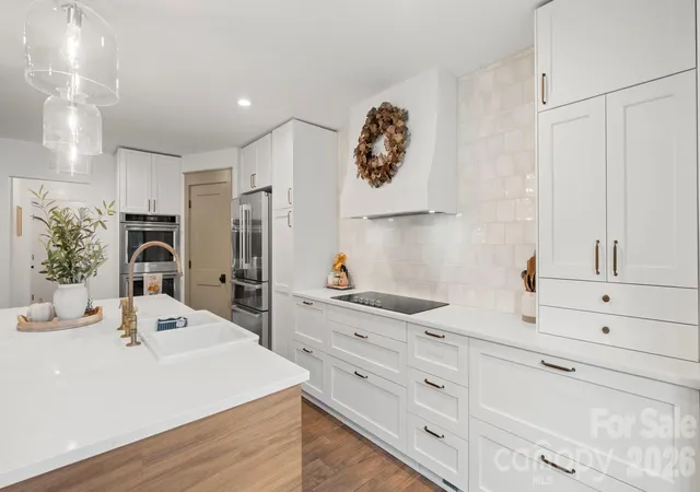 Photo 4 of Single family home for sale at 10930 Beatties Frd Rd, Huntersville, NC 28078 | MLS# 4431086 | Listing updated on 2026-10-08
