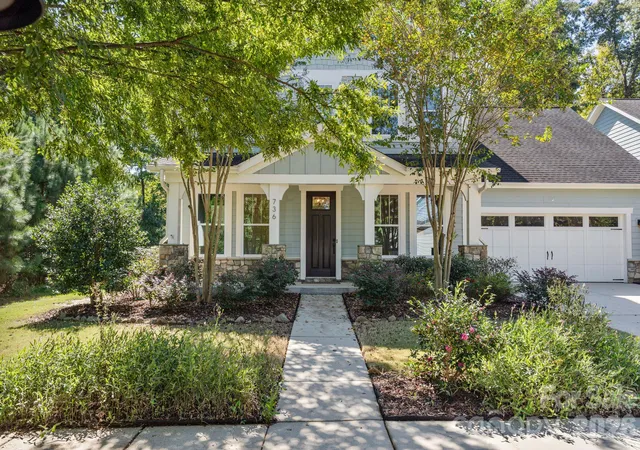 Photo 1 of Single family home for sale at 736 Yellow Jessamine Dr, Clover, SC 29710 | MLS# 4431089 | Listing updated on 2026-10-10
