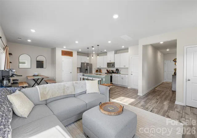 Photo 4 of Single family home for sale at 1107 Harland St, Charlotte, NC 28216 | MLS# 4431090 | Listing updated on 2026-10-09