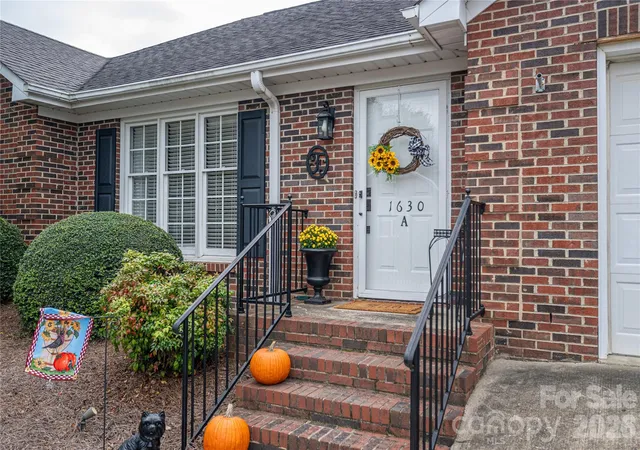 Photo 3 of Condo for sale at 1630 A Union Rd, Gastonia, NC 28054 | MLS# 4431091 | Listing updated on 2026-10-07