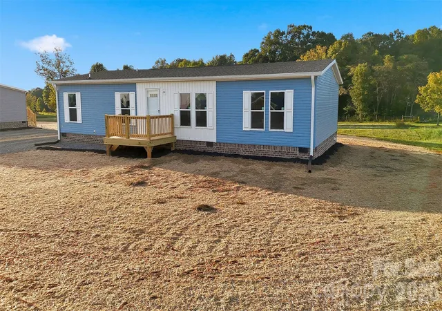 Photo 3 of Single family home for sale at 130 Speaks Rd, Olin, NC 28660 | MLS# 4431096 | Listing updated on 2026-10-03