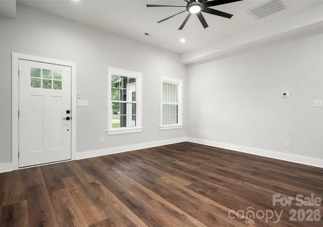 Photo 4 of Single family home for sale at 1490 Oakwood Ave, Kannapolis, NC 28081 | MLS# 4431097 | Listing updated on 2026-10-27
