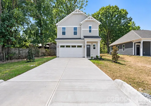 Photo 1 of Single family home for sale at 6819 Mint St, Charlotte, NC 28214 | MLS# 4431102 | Listing updated on 2026-10-26