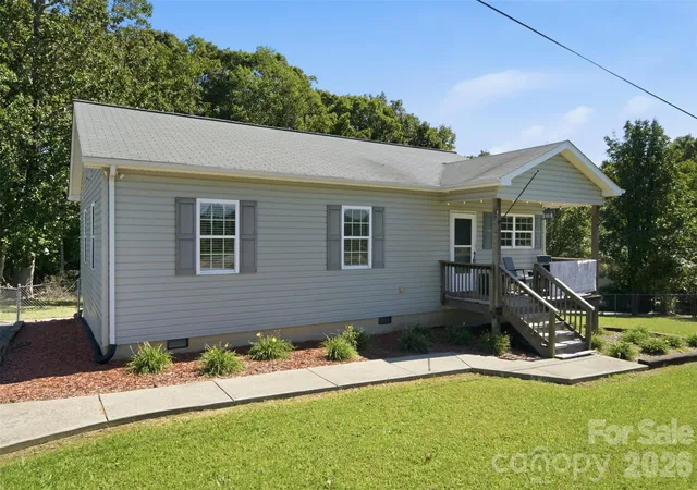 Photo 3 of Single family home for sale at 775 Paul Payne Store Rd, Taylorsville, NC 28681 | MLS# 4431109 | Listing updated on 2026-10-08