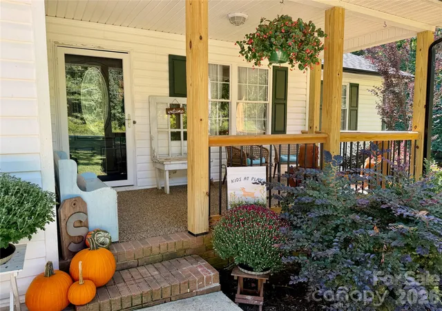 Photo 1 of Single family home for sale at 7180 Forney Hl Rd, Denver, NC 28037 | MLS# 4431111 | Listing updated on 2026-10-08