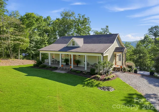 Photo 3 of Single family home for sale at 180 Duck Cvs Rd, Belmont, NC 28012 | MLS# 4431130 | Listing updated on 2026-10-04