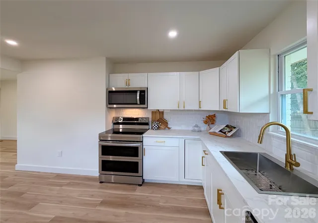 Photo 3 of Single family home for sale at 108 Willow Lake Rd N, Lancaster, SC 29720 | MLS# 4431131 | Listing updated on 2026-10-06