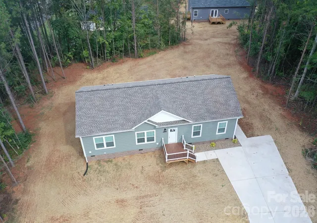Photo 1 of Single family home for sale at 2026 Windigo St, Newton, NC 28658 | MLS# 4431143 | Listing updated on 2026-10-06