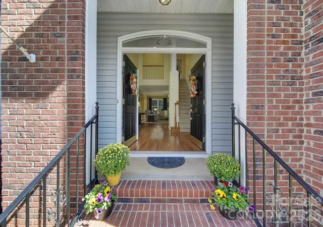 Photo 1 of Single family home for sale at 105 Coburn Ct, Fort Mill, SC 29715 | MLS# 4431152 | Listing updated on 2026-10-28