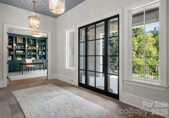 Photo 2 of Single family home for sale at 2111 Cortelyou Rd, Charlotte, NC 28211 | MLS# 4431155 | Listing updated on 2026-10-09