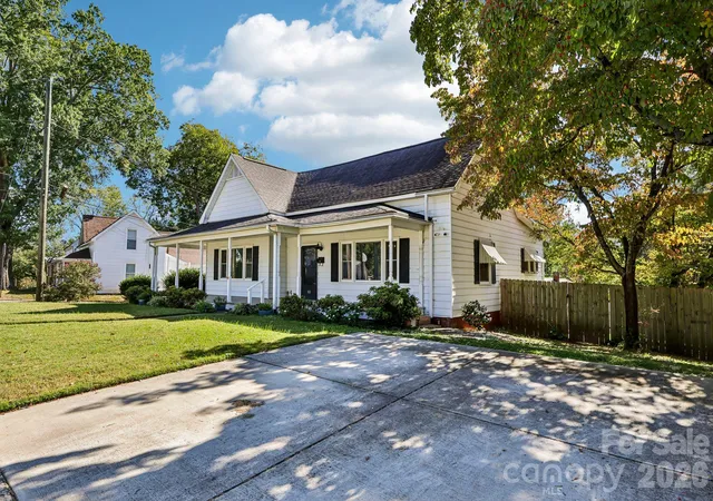 Photo 1 of Single family home for sale at 68 Meadow Ave, Concord, NC 28025 | MLS# 4431156 | Listing updated on 2026-10-10