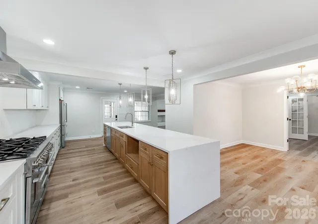 Photo 3 of Single family home for sale at 1632 Burtonwood Cir, Charlotte, NC 28212 | MLS# 4431178 | Listing updated on 2026-10-06