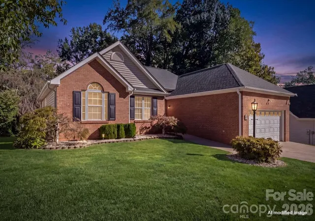 Photo 1 of Single family home for sale at 5125 Old Plantation Cir, Winston Salem, NC 27104 | MLS# 4431180 | Listing updated on 2026-10-18