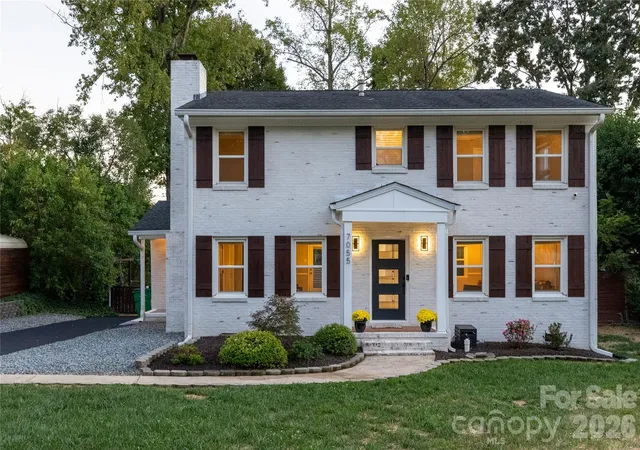 Photo 1 of Sale Pending at 7055 Crossridge Rd, Charlotte, NC 28214 | MLS# 4431183 | Listing updated on 2026-10-30