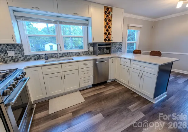 Photo 4 of Single family home for sale at 7055 Crossridge Rd, Charlotte, NC 28214 | MLS# 4431183 | Listing updated on 2026-10-07