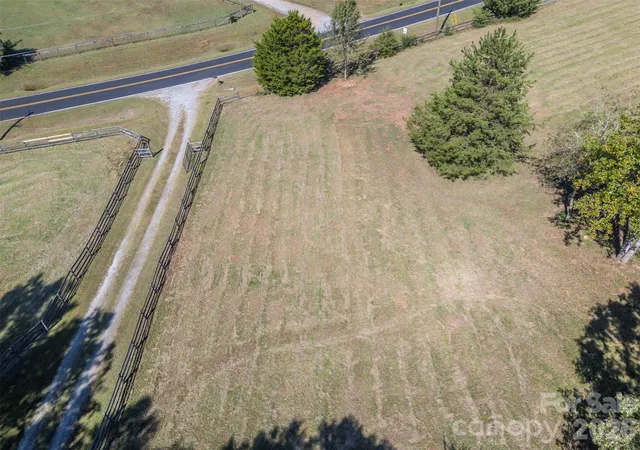 Photo 3 of Single family home for sale at 600 John Weaver Rd, Columbus, NC 28722 | MLS# 4431188 | Listing updated on 2026-10-20