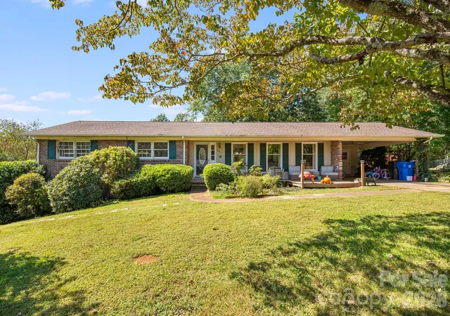 Photo 1 of Single family home for sale at 147 Ridgeland Dr, Rutherfordton, NC 28139 | MLS# 4431196 | Listing updated on 2026-10-10