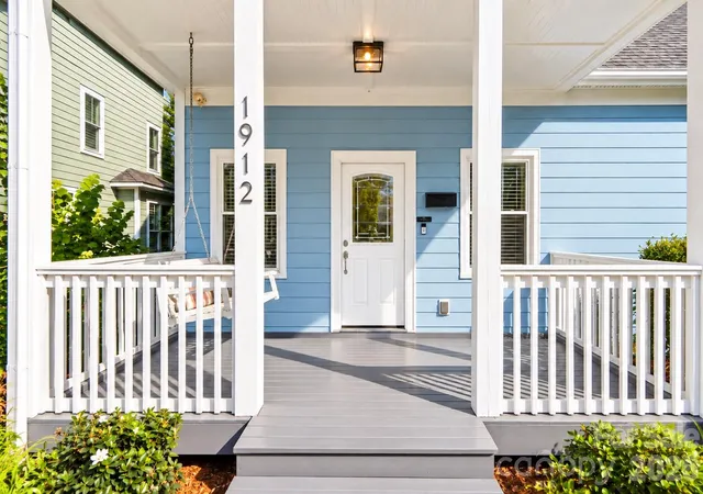 Photo 4 of Single family home for sale at 1912 Parson Dr, Charlotte, NC 28205 | MLS# 4431198 | Listing updated on 2026-10-07