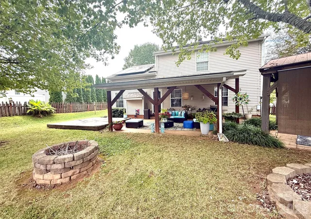 Single family home for sale at 1969 8th Street Ln SE, Hickory, NC 28602 | MLS# 4431204