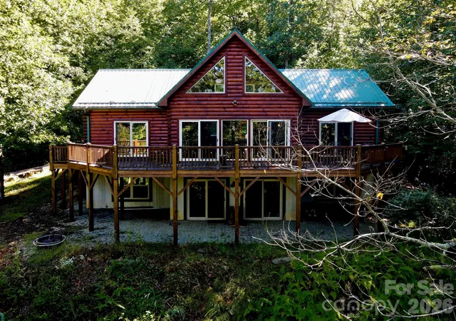Photo 1 of Single family home for sale at 335 Mt Mitchell Dr, Burnsville, NC 28714 | MLS# 4431209 | Listing updated on 2026-10-04