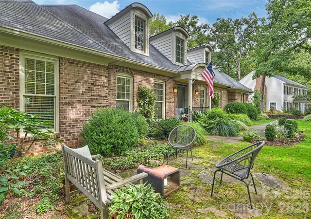Photo 1 of Sale Pending at 3632 Chevington Rd, Charlotte, NC 28226 | MLS# 4431226 | Listing updated on 2026-10-26