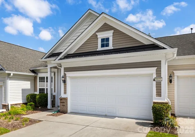 Photo 2 of Townhouse for sale at 9018 Smokey Hl Ln, Fort Mill, SC 29707 | MLS# 4431242 | Listing updated on 2026-10-09