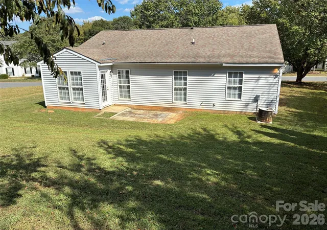 Photo 17 of Single family home for sale at 5305 Starflower Dr, Charlotte, NC 28215 | MLS# 4431245 | Listing updated on 2026-10-04