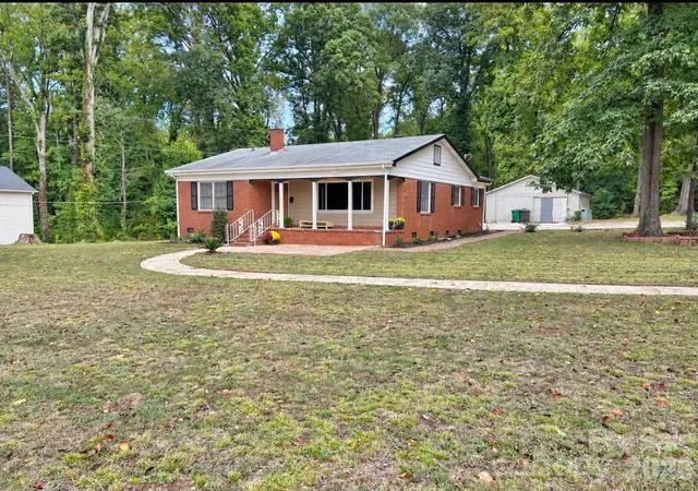 Photo 1 of Single family home for sale at 3100 Allen Rd, Charlotte, NC 28269 | MLS# 4431251 | Listing updated on 2026-10-13
