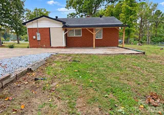 Photo 2 of Single family home for sale at 3100 Allen Rd, Charlotte, NC 28269 | MLS# 4431251 | Listing updated on 2026-10-13